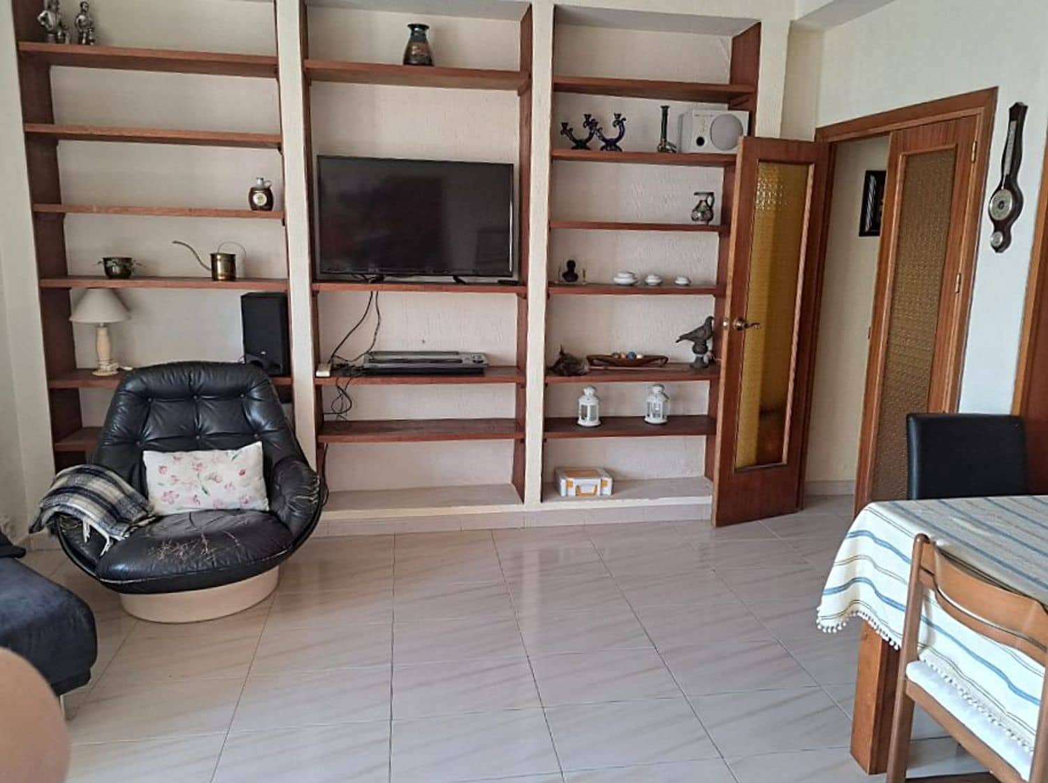 4 soveværelse Lejlighed til salg i Sevilla by med garage - € 370.000 (Ref: 9413727)