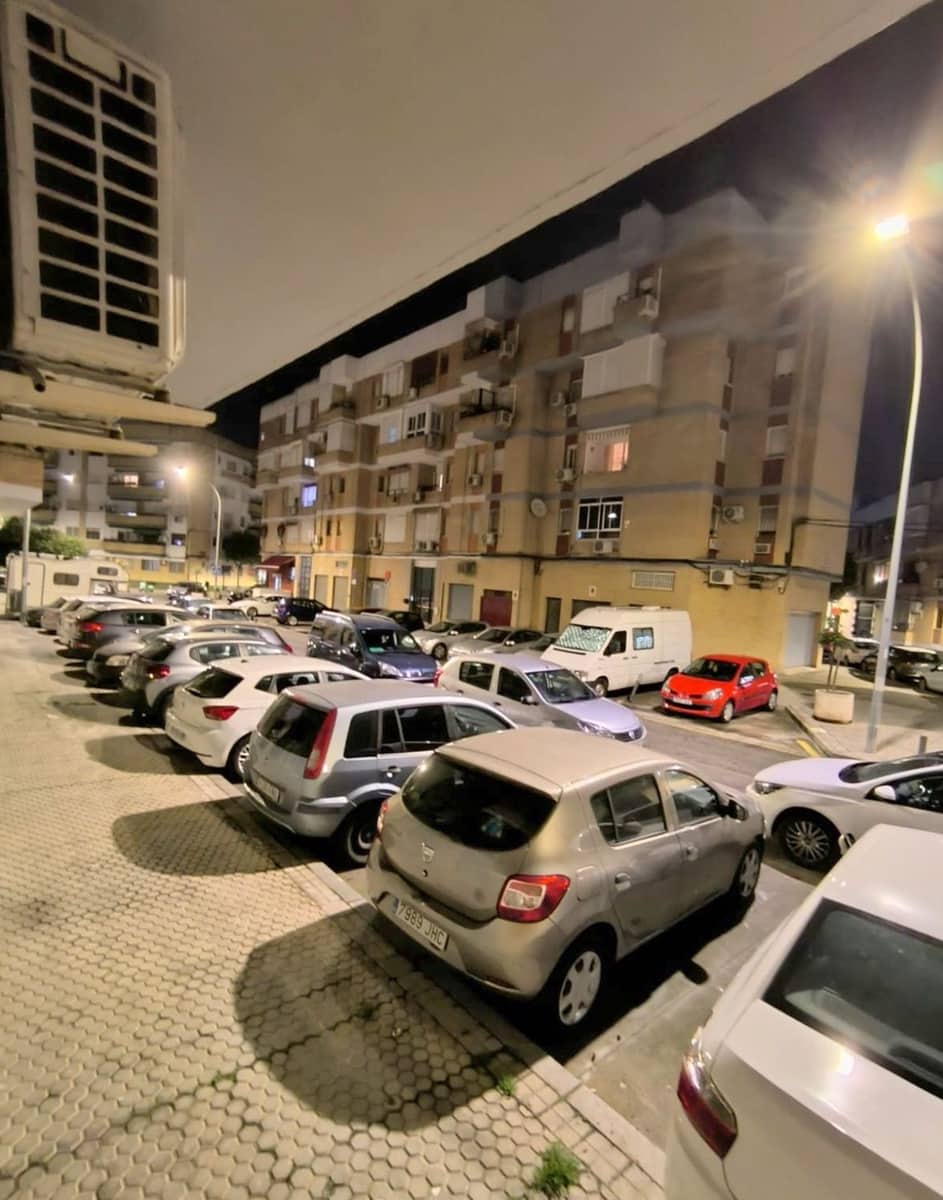 3 soveværelse Lejlighed til salg i Sevilla by med garage - € 200.000 (Ref: 9413728)