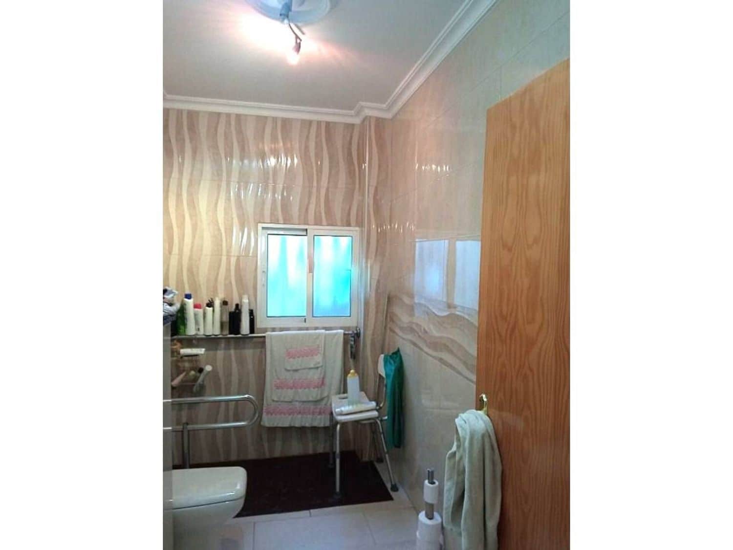 2 bedroom Townhouse for sale in Seville city with garage - € 250,000 (Ref: 9413731)