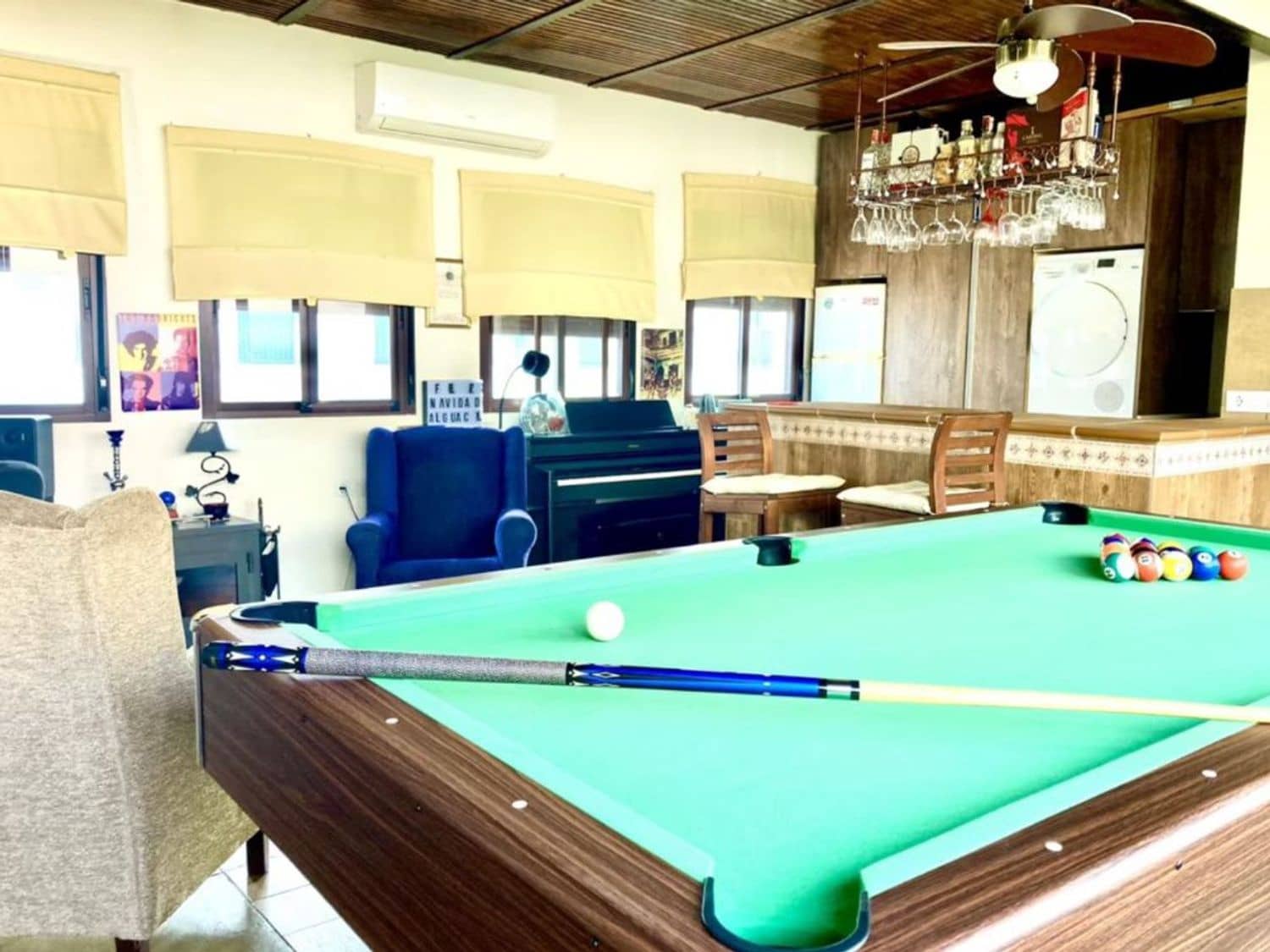 8 soveværelse Byhus til salg i Sevilla by med garage - € 510.000 (Ref: 9413734)