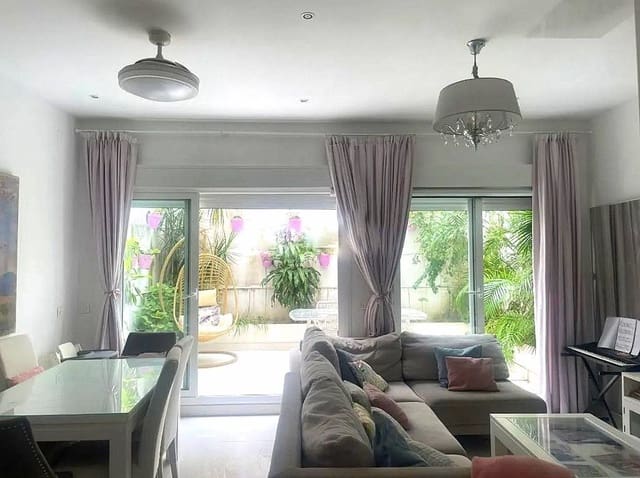 5 bedroom Townhouse for sale in Nervión, Seville city with pool garage - € 690,000 (Ref: 9413735)