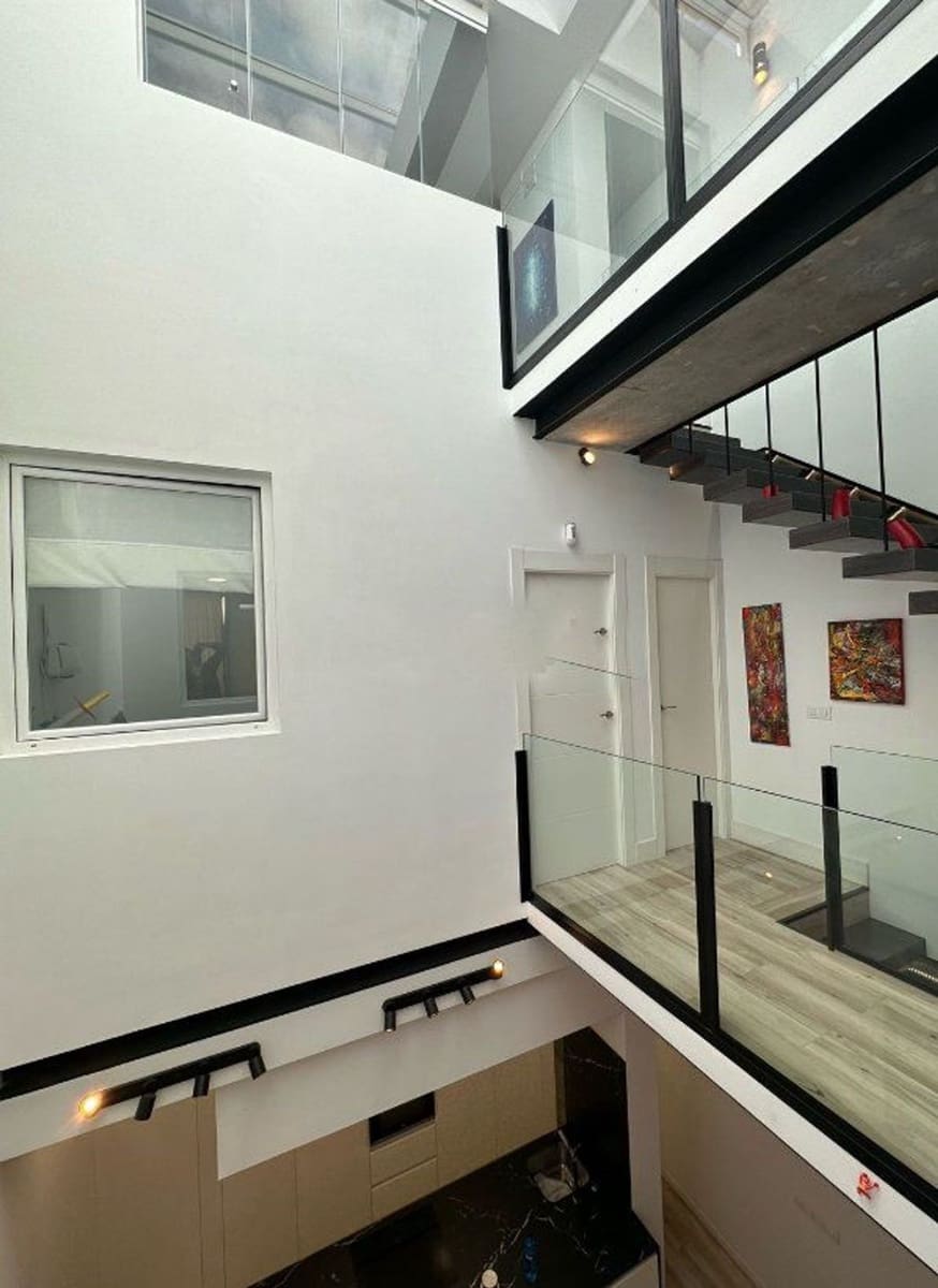 Casa in vendita in Siviglia citta - 465.000 € (Rif: 9413844)
