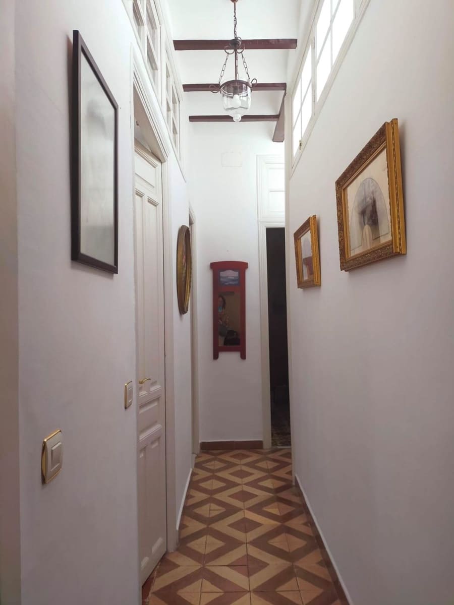 5 makuuhuone Huoneisto myytävänä paikassa Sevilla kaupunki mukana 
autotalli - 800 000 € (Ref: 9554399)