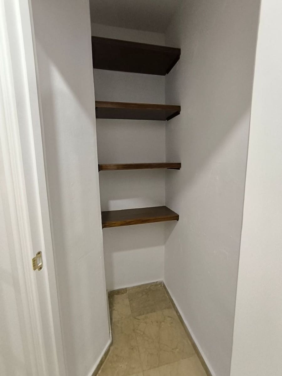 4 soveværelse Lejlighed til salg i Sevilla by med garage - € 2.500.000 (Ref: 9568104)