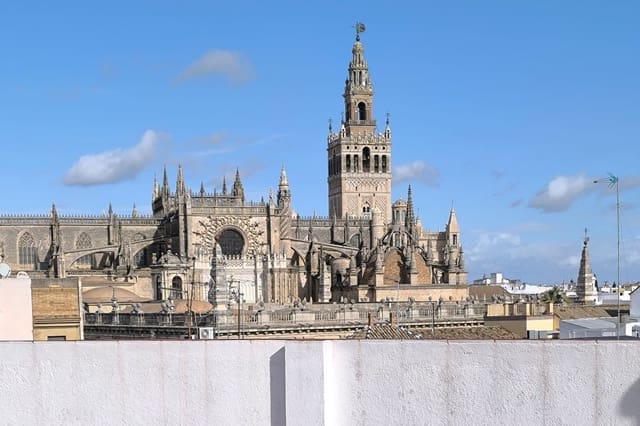 4 soveværelse Lejlighed til salg i Santa Cruz, Sevilla by med garage - € 2.500.000 (Ref: 9568104)