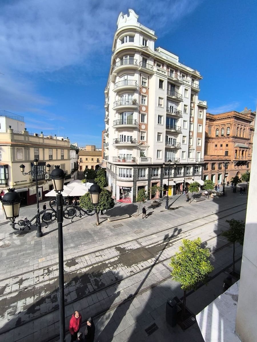 4 soveværelse Lejlighed til salg i Sevilla by med garage - € 2.500.000 (Ref: 9568104)