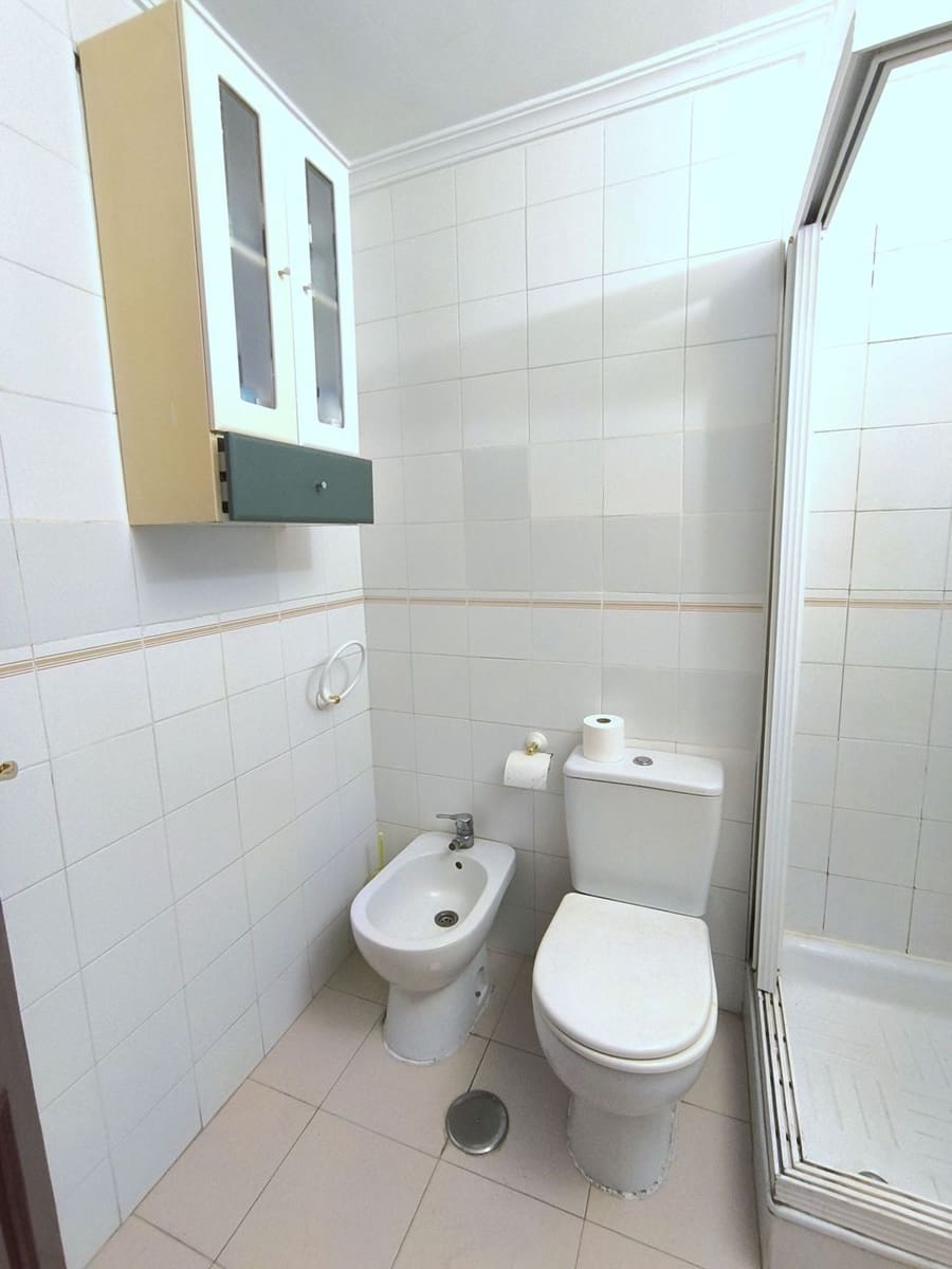 Apartamento de 3 habitaciones en Sevilla ciudad en venta con garaje - 210.000 € (Ref: 9598597)