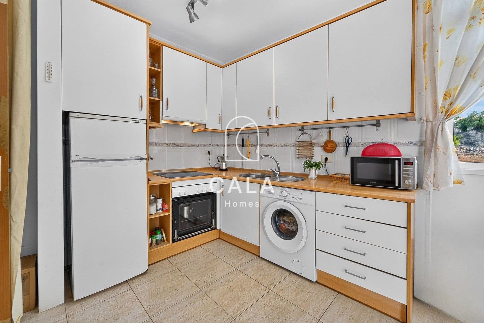 Ático de 2 habitaciones en Callao Salvaje en venta con piscina garaje - 270.000 € (Ref: 10001184)