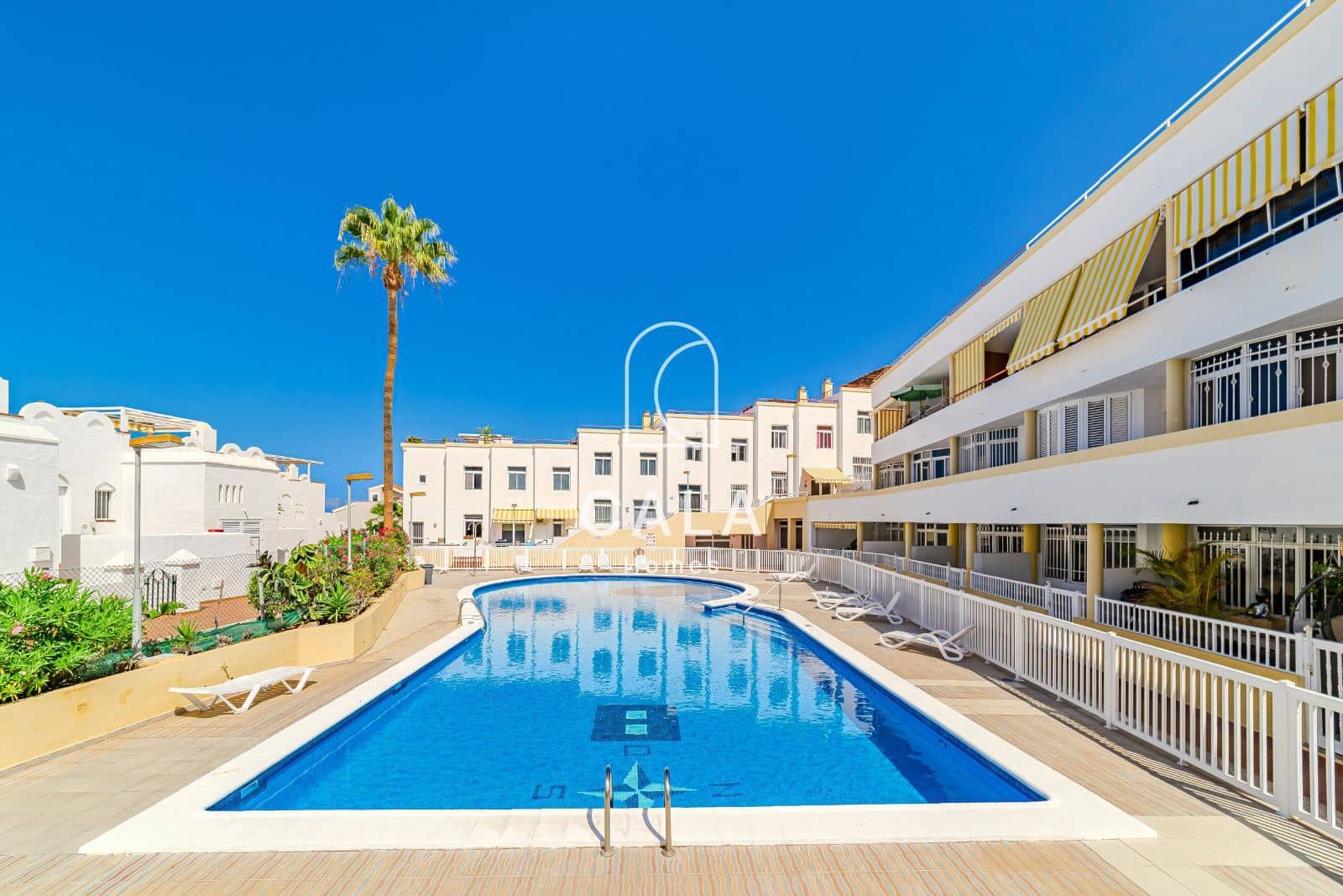Ático de 2 habitaciones en Callao Salvaje en venta con piscina garaje - 270.000 € (Ref: 10001184)