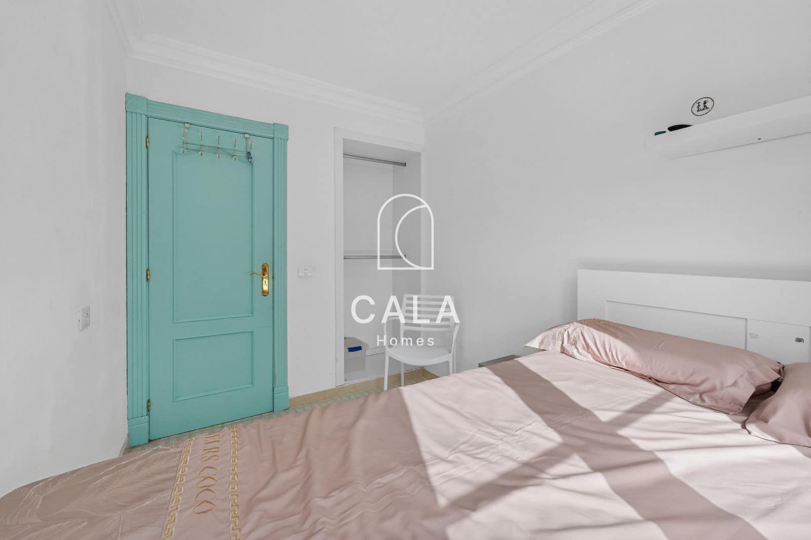 Casa de 4 habitaciones en El Madroñal en venta con garaje - 556.000 € (Ref: 10004667)