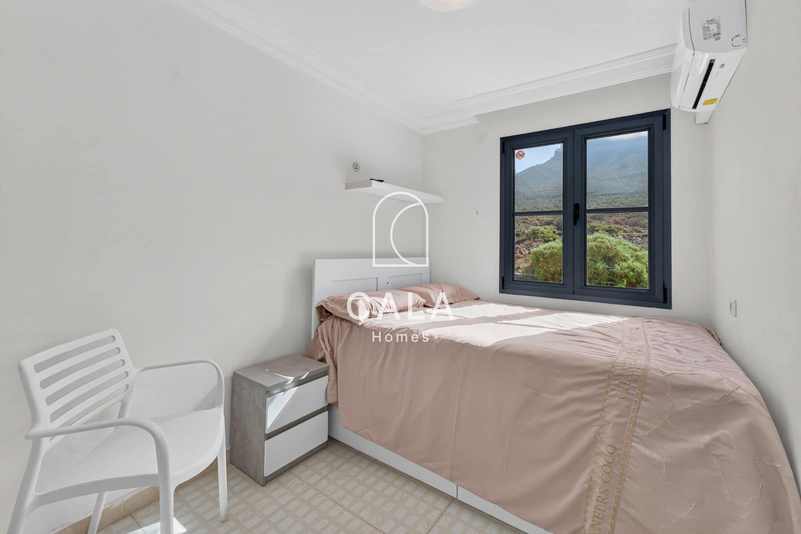 Casa de 4 habitaciones en El Madroñal en venta con garaje - 556.000 € (Ref: 10004667)