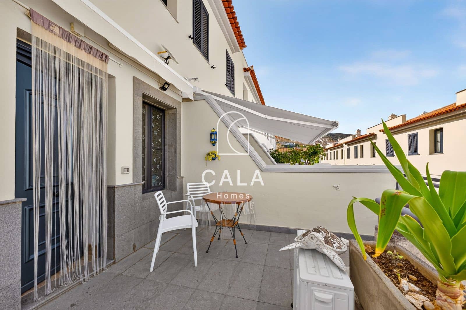Casa de 4 habitaciones en El Madroñal en venta con garaje - 556.000 € (Ref: 10004667)