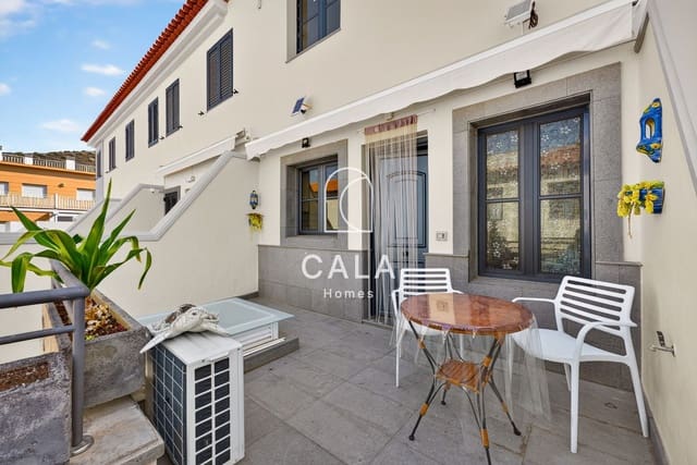 Casa de 4 habitaciones en El Madroñal, Adeje en venta con garaje - 556.000 € (Ref: 10004667)