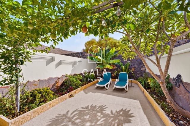 Casa de 4 habitaciones en El Madroñal, Adeje en venta con garaje - 556.000 € (Ref: 10004667)