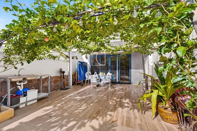 Casa de 4 habitaciones en El Madroñal, Adeje en venta con garaje - 556.000 € (Ref: 10004667)