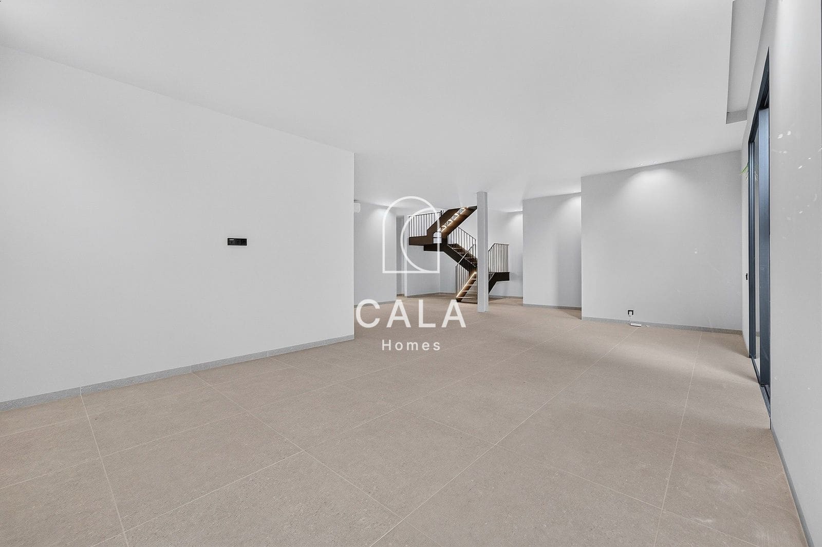6 bedroom Townhouse for sale in Roque del Conde with pool garage - € 2,400,000 (Ref: 10021403)