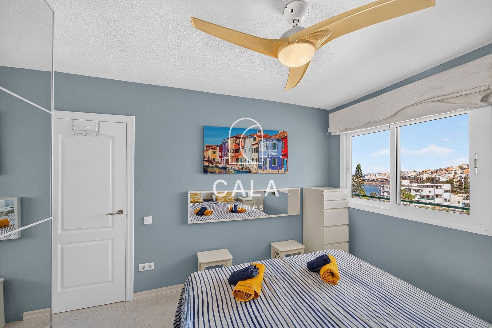 1 chambre Appartement à vendre à Los Cristianos avec piscine garage - 395 000 € (Ref: 10021666)