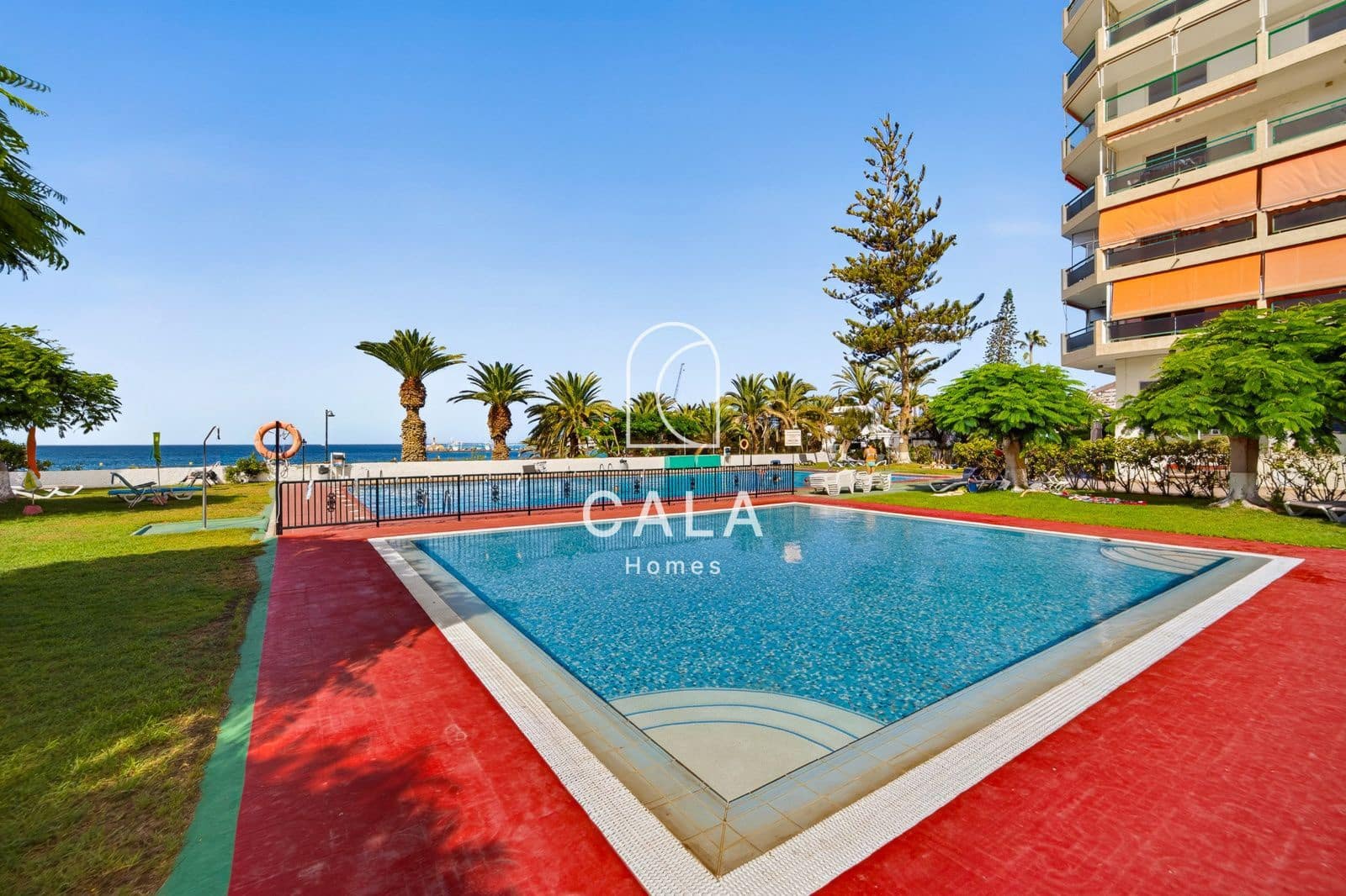 1 chambre Appartement à vendre à Los Cristianos avec piscine garage - 395 000 € (Ref: 10021666)