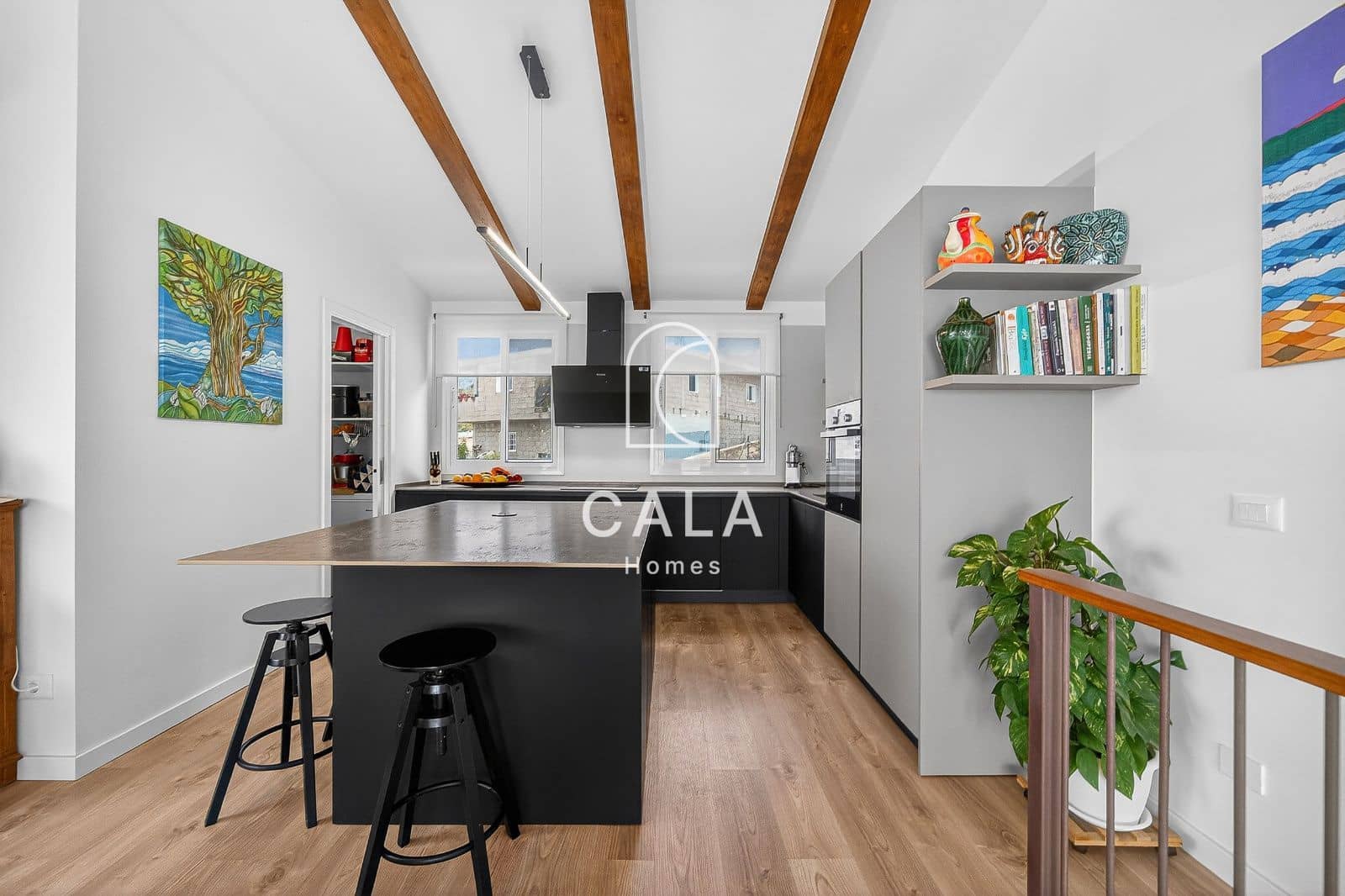 3 Zimmer Villa zu verkaufen in La Concepcion mit Pool Garage - 680.000 € (Ref: 10103564)
