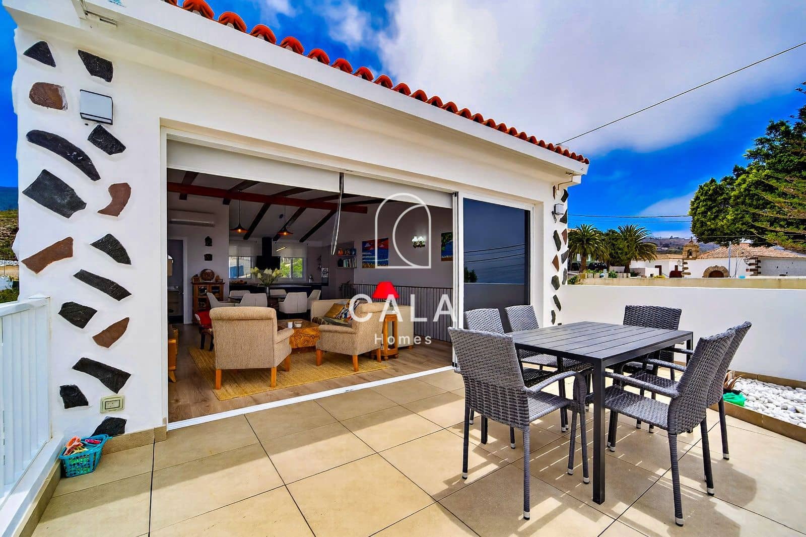 3 Zimmer Villa zu verkaufen in La Concepcion mit Pool Garage - 680.000 € (Ref: 10103564)
