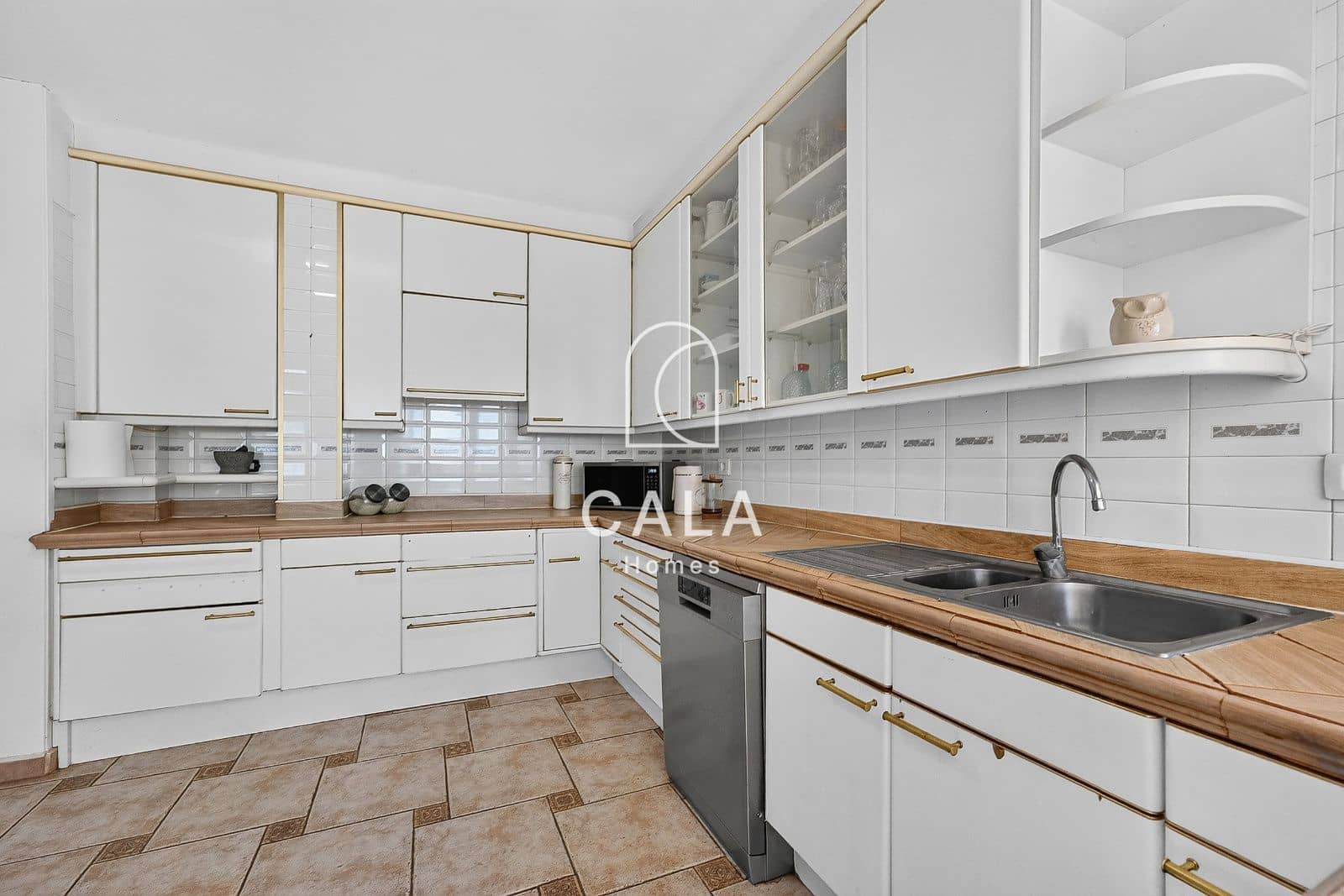 5 Zimmer Villa zu verkaufen in Valle de San Lorenzo mit Pool Garage - 895.000 € (Ref: 10141361)