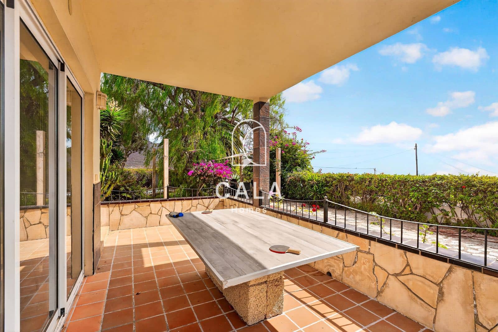 5 Zimmer Villa zu verkaufen in Valle de San Lorenzo mit Pool Garage - 895.000 € (Ref: 10141361)