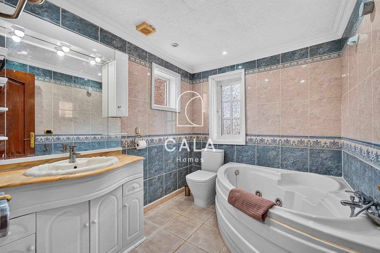 5 Zimmer Villa zu verkaufen in Valle de San Lorenzo mit Pool Garage - 895.000 € (Ref: 10141361)