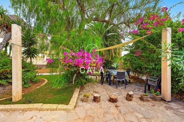5 slaapkamer Villa te koop in Valle de San Lorenzo, Arona met zwembad garage - € 895.000 (Ref: 10141361)