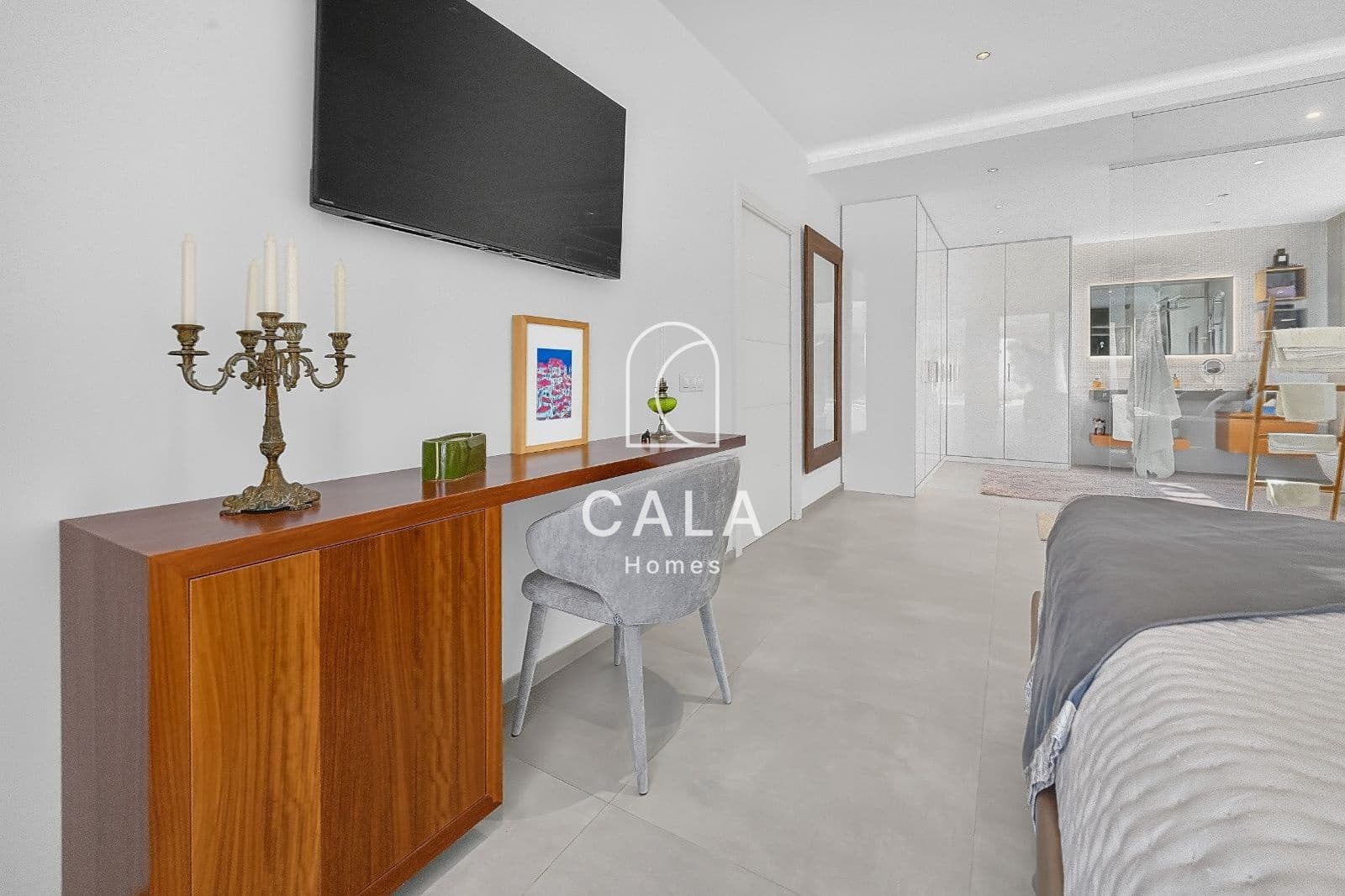2 bedroom Villa for sale in Adeje with pool garage - € 2,500,000 (Ref: 10145219)