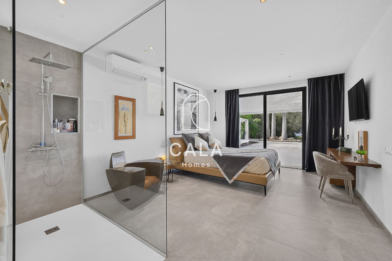 2 bedroom Villa for sale in Adeje with pool garage - € 2,500,000 (Ref: 10145219)