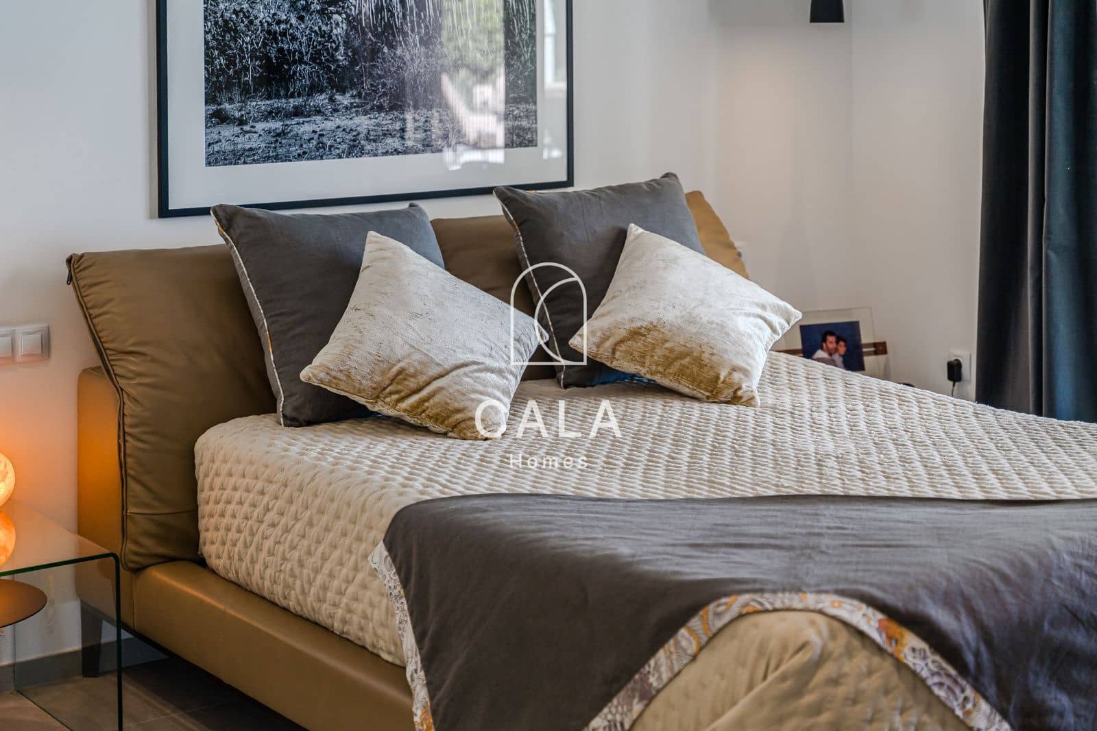 2 bedroom Villa for sale in Adeje with pool garage - € 2,500,000 (Ref: 10145219)