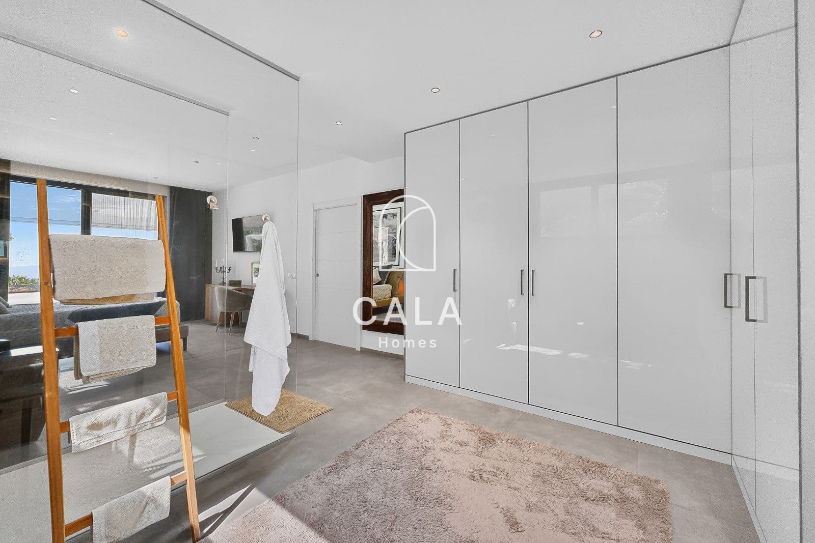 2 bedroom Villa for sale in Adeje with pool garage - € 2,500,000 (Ref: 10145219)