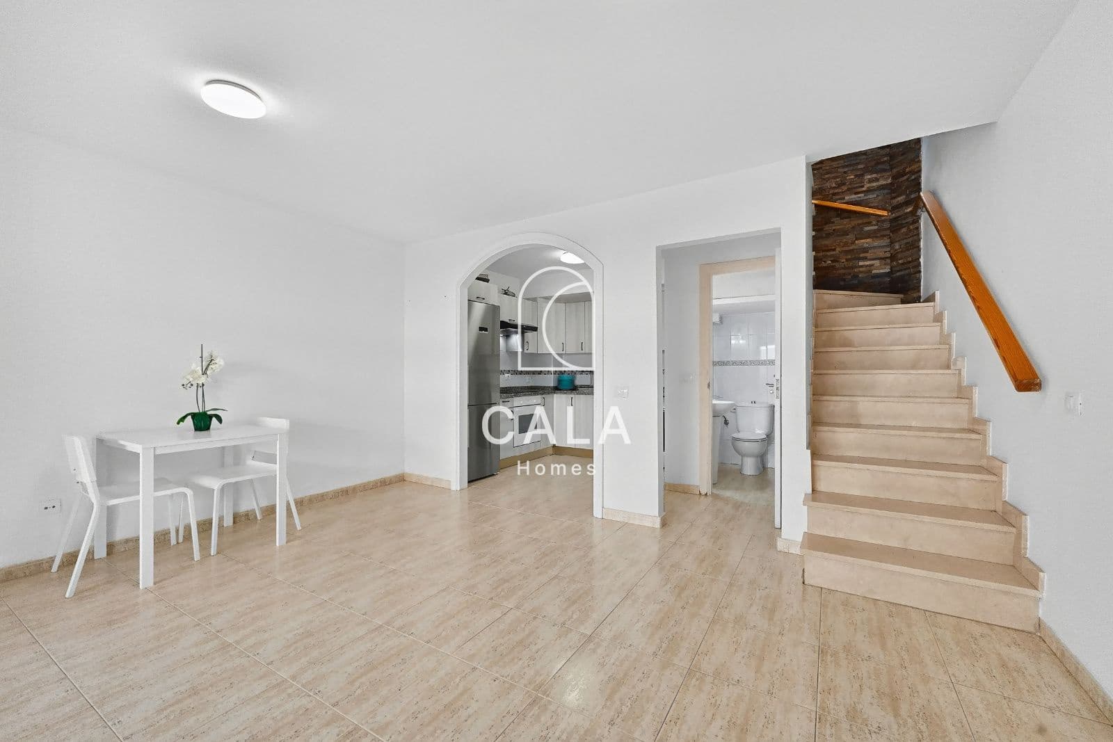 3 sypialnia Dom na sprzedaż w Playa del Duque z basenem garażem - 420 000 € (Ref: 10147477)