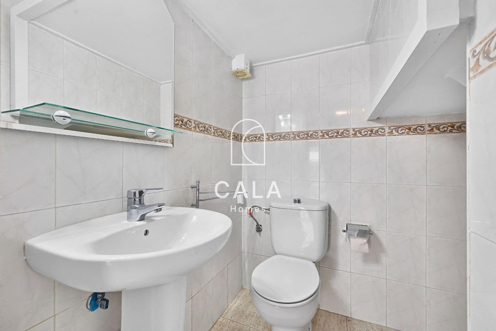 3 sypialnia Dom na sprzedaż w Playa del Duque z basenem garażem - 420 000 € (Ref: 10147477)