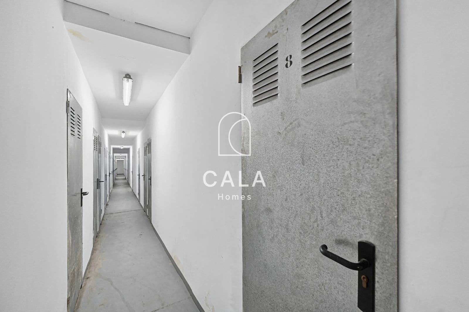 3 sypialnia Dom na sprzedaż w Playa del Duque z basenem garażem - 420 000 € (Ref: 10147477)