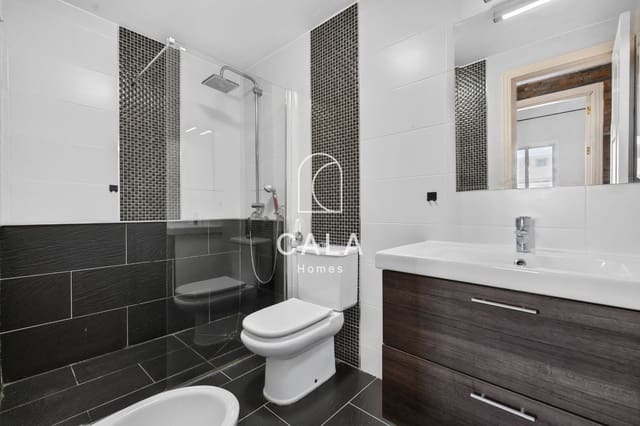 3 slaapkamer Huis te koop in Playa del Duque, Adeje met zwembad garage - € 420.000 (Ref: 10147477)