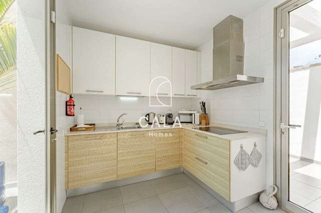 3 soverom Villa til salgs i La Caleta Adeje, Adeje med svømmebasseng garasje - € 1 690 000 (Ref: 8389941)