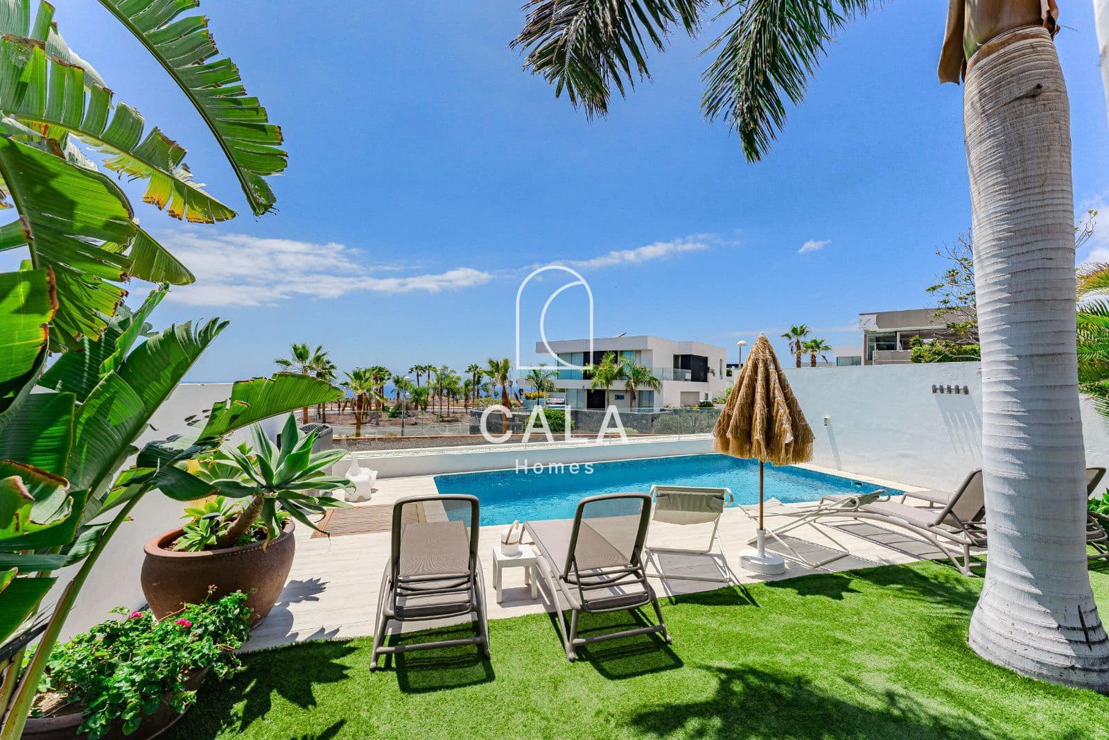 3 Zimmer Villa zu verkaufen in La Caleta Adeje mit Pool Garage - 1.690.000 € (Ref: 8389941)