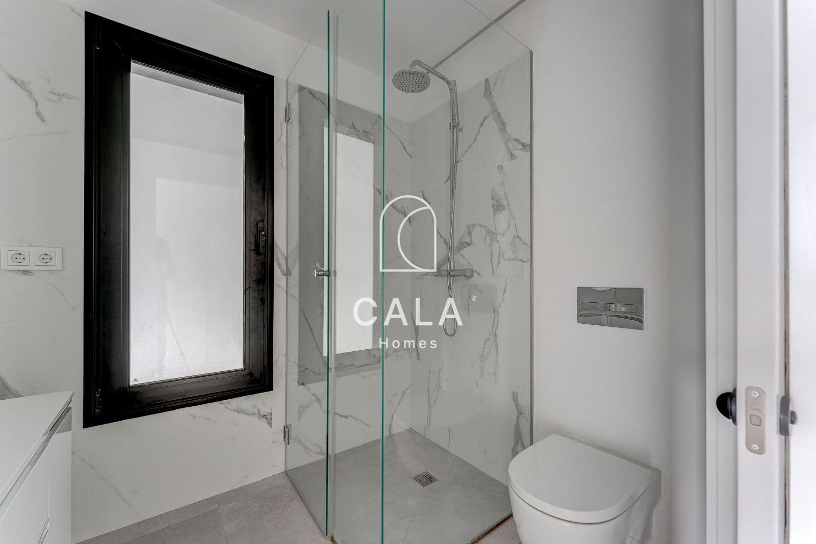 3 soverom Villa til salgs i Guia de Isora med svømmebasseng garasje - € 3 290 000 (Ref: 8389945)