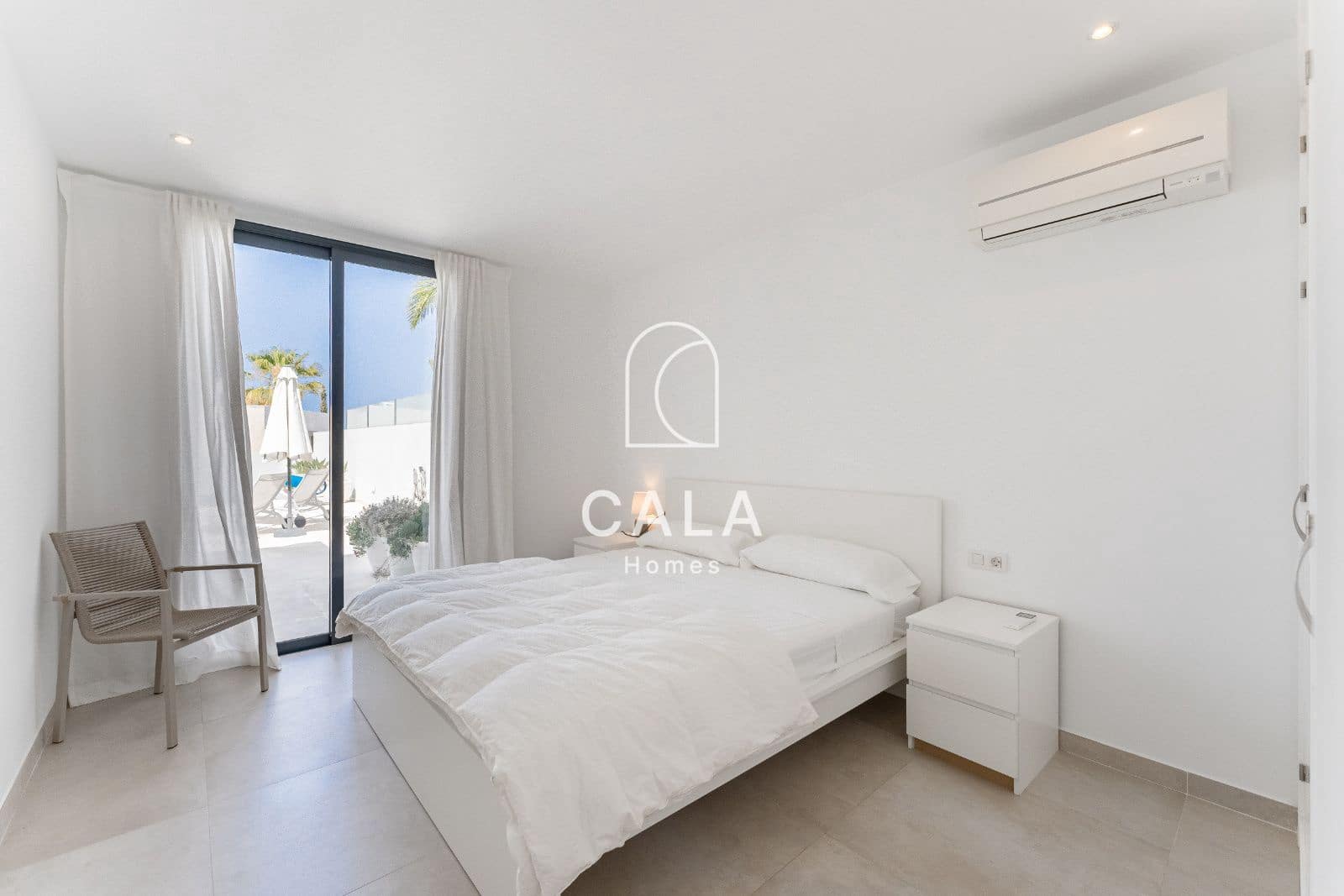 3 bedroom Villa for sale in La Caleta Adeje with pool garage - € 1,395,000 (Ref: 8389949)