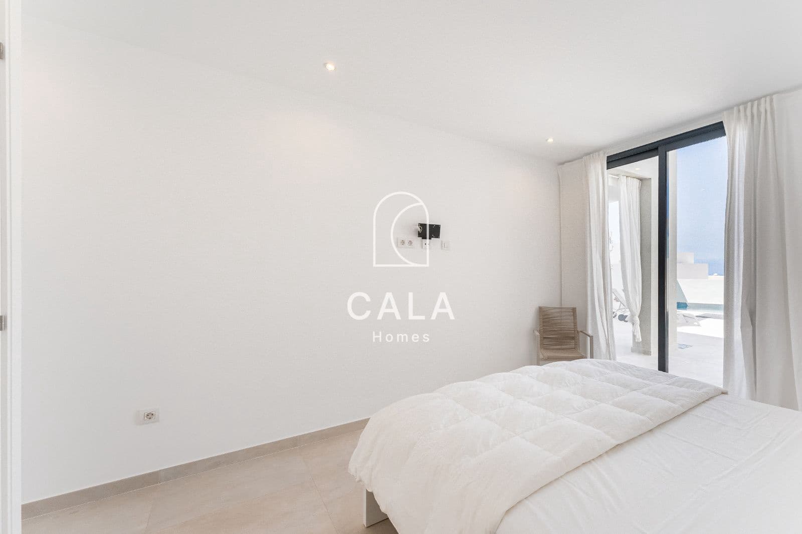 3 bedroom Villa for sale in La Caleta Adeje with pool garage - € 1,395,000 (Ref: 8389949)