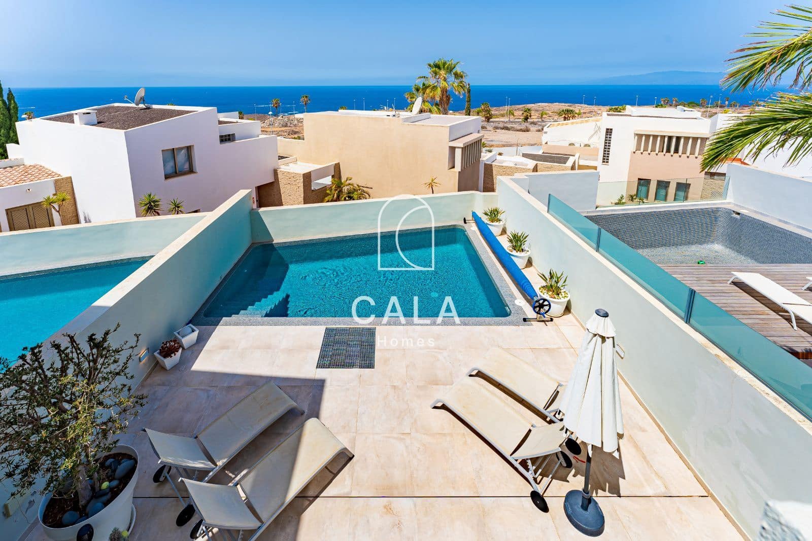3 bedroom Villa for sale in La Caleta Adeje with pool garage - € 1,395,000 (Ref: 8389949)