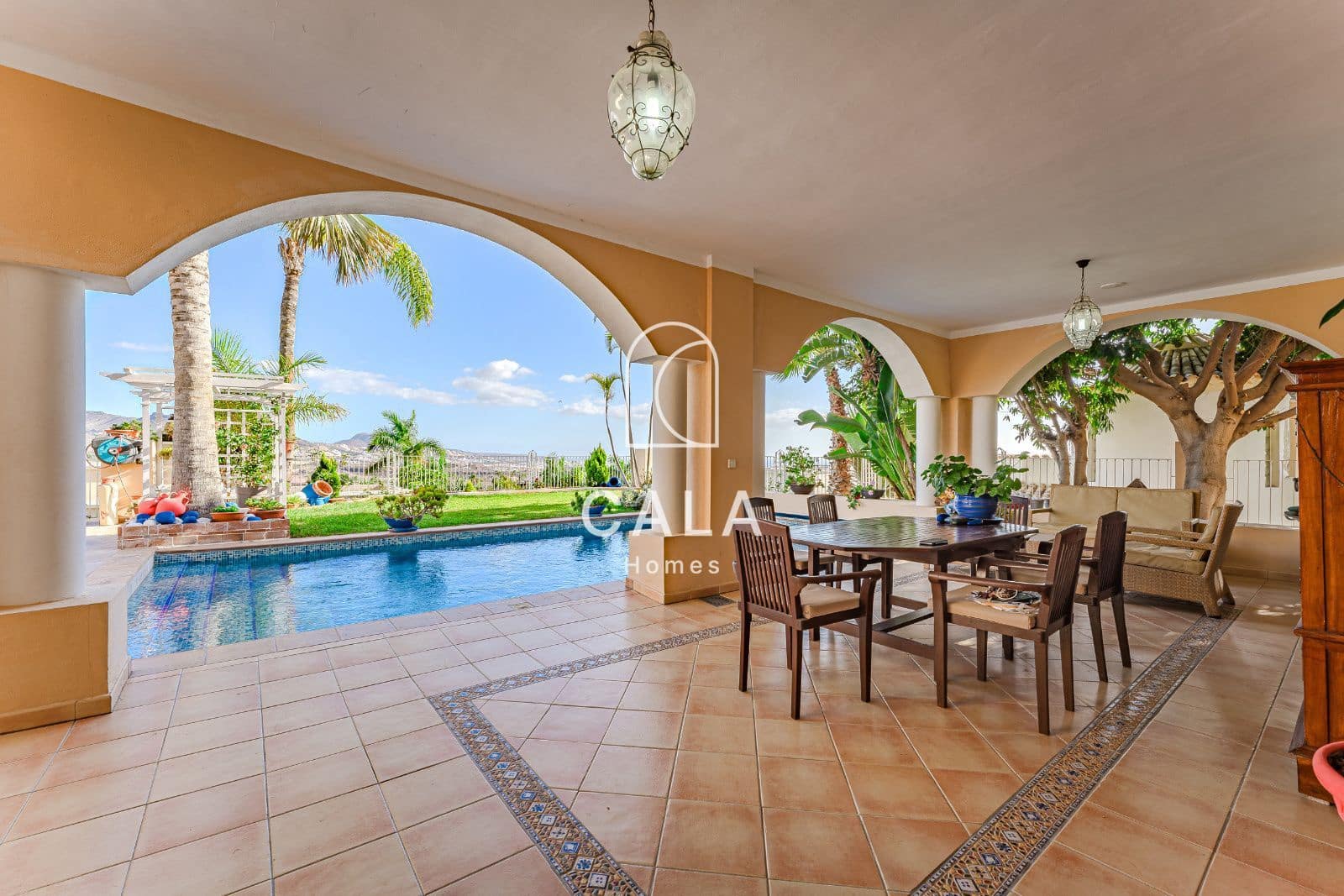 6 chambre Villa/Maison à vendre à La Caleta Adeje avec piscine garage - 4 990 000 € (Ref: 8389951)