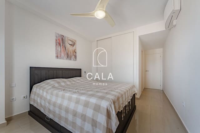 2 makuuhuone Asunto myytävänä paikassa Playa de Fañabé Alto, Adeje mukana uima-altaan 
autotalli - 329 000 € (Ref: 8439431)