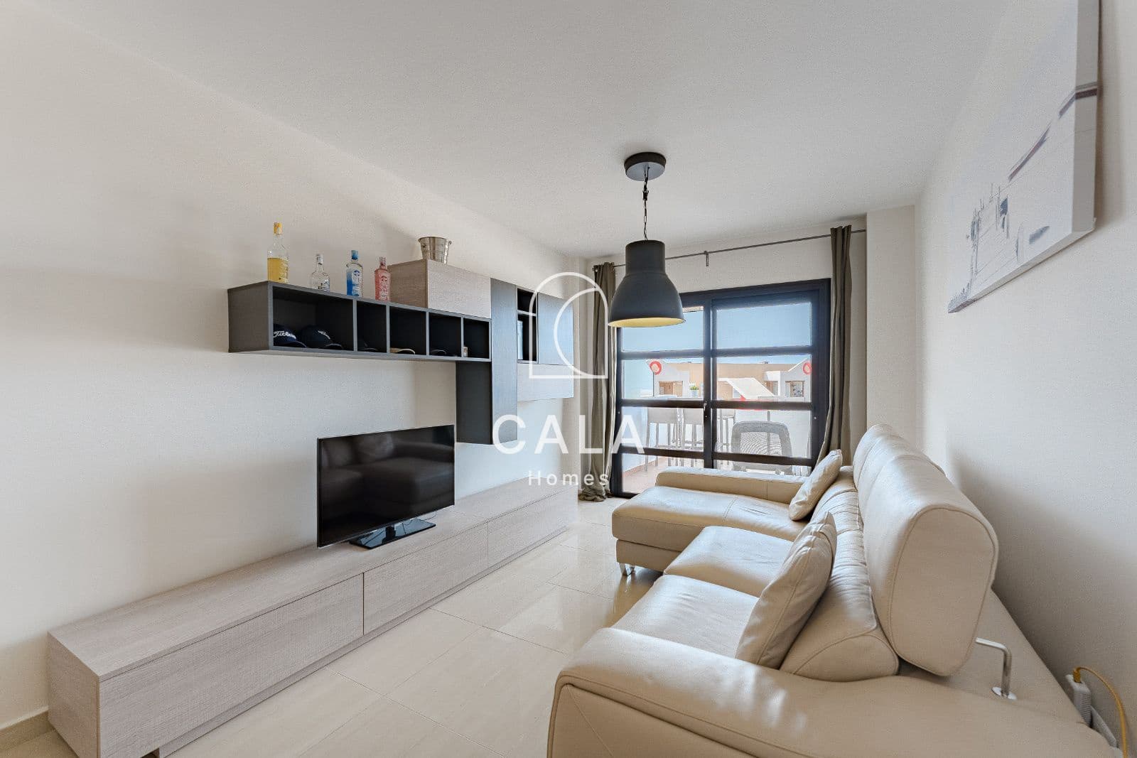 2 makuuhuone Asunto myytävänä paikassa Costa Adeje mukana uima-altaan 
autotalli - 329 000 € (Ref: 8439431)