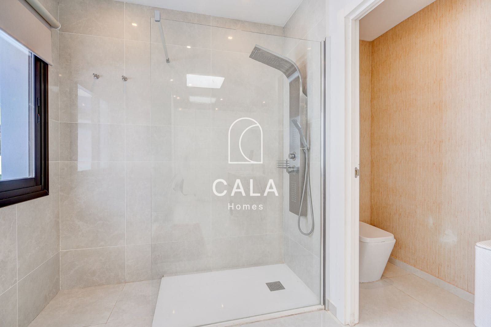 5 chambre Villa/Maison à vendre à Costa Adeje avec piscine garage - 1 800 000 € (Ref: 8439970)
