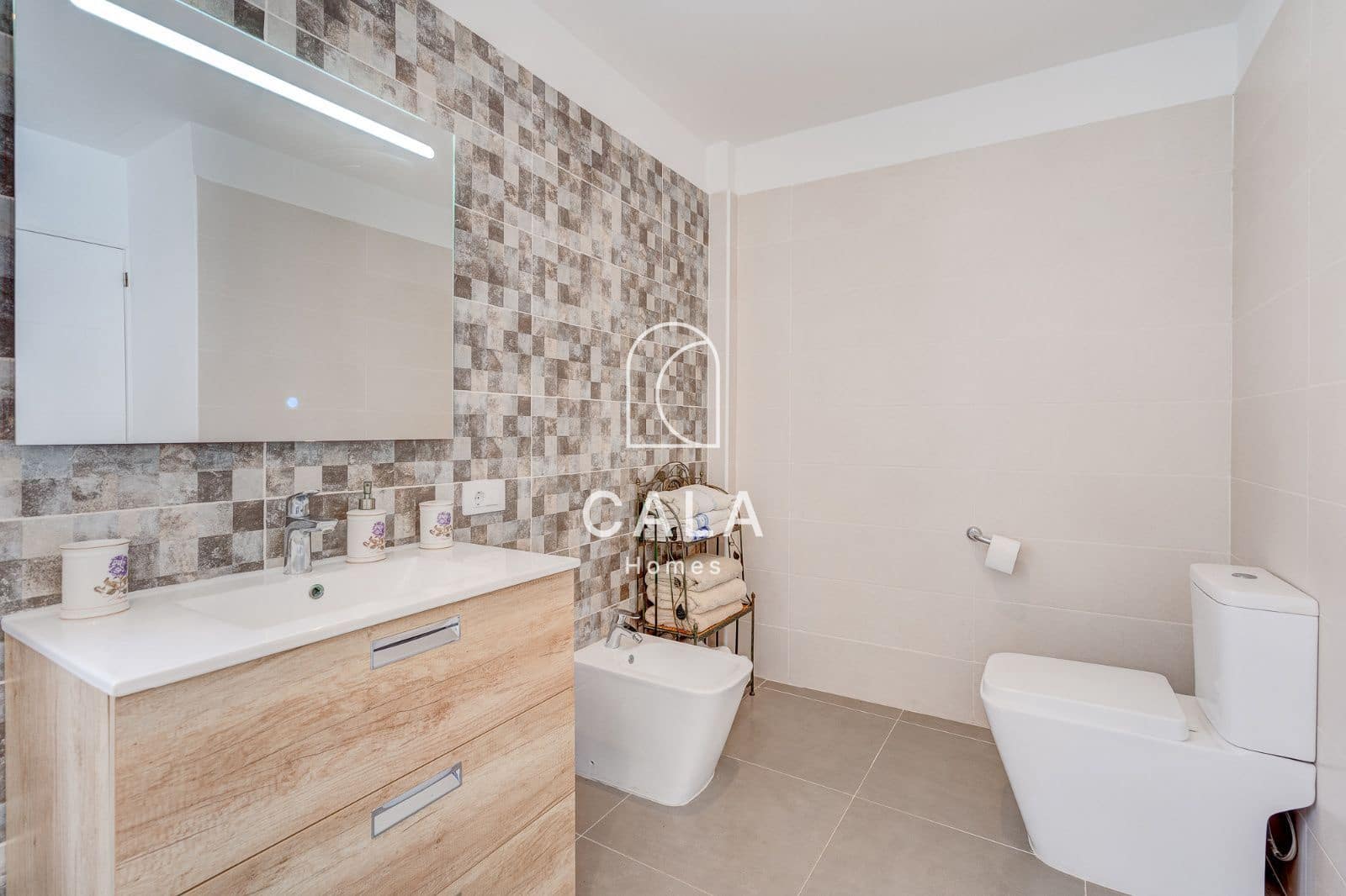 5 chambre Villa/Maison à vendre à Costa Adeje avec piscine garage - 1 800 000 € (Ref: 8439970)