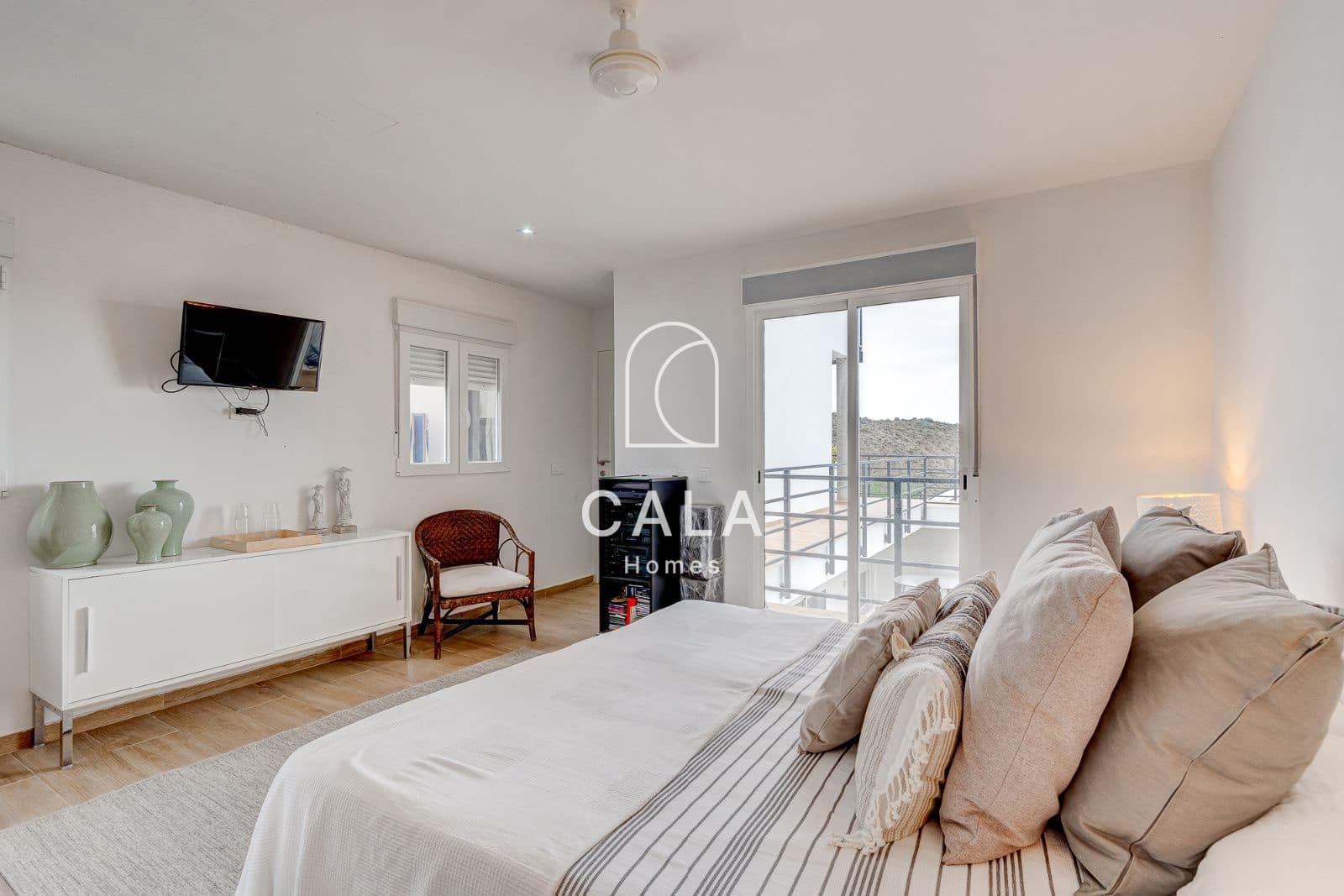 5 chambre Villa/Maison à vendre à Costa Adeje avec piscine garage - 1 800 000 € (Ref: 8439970)