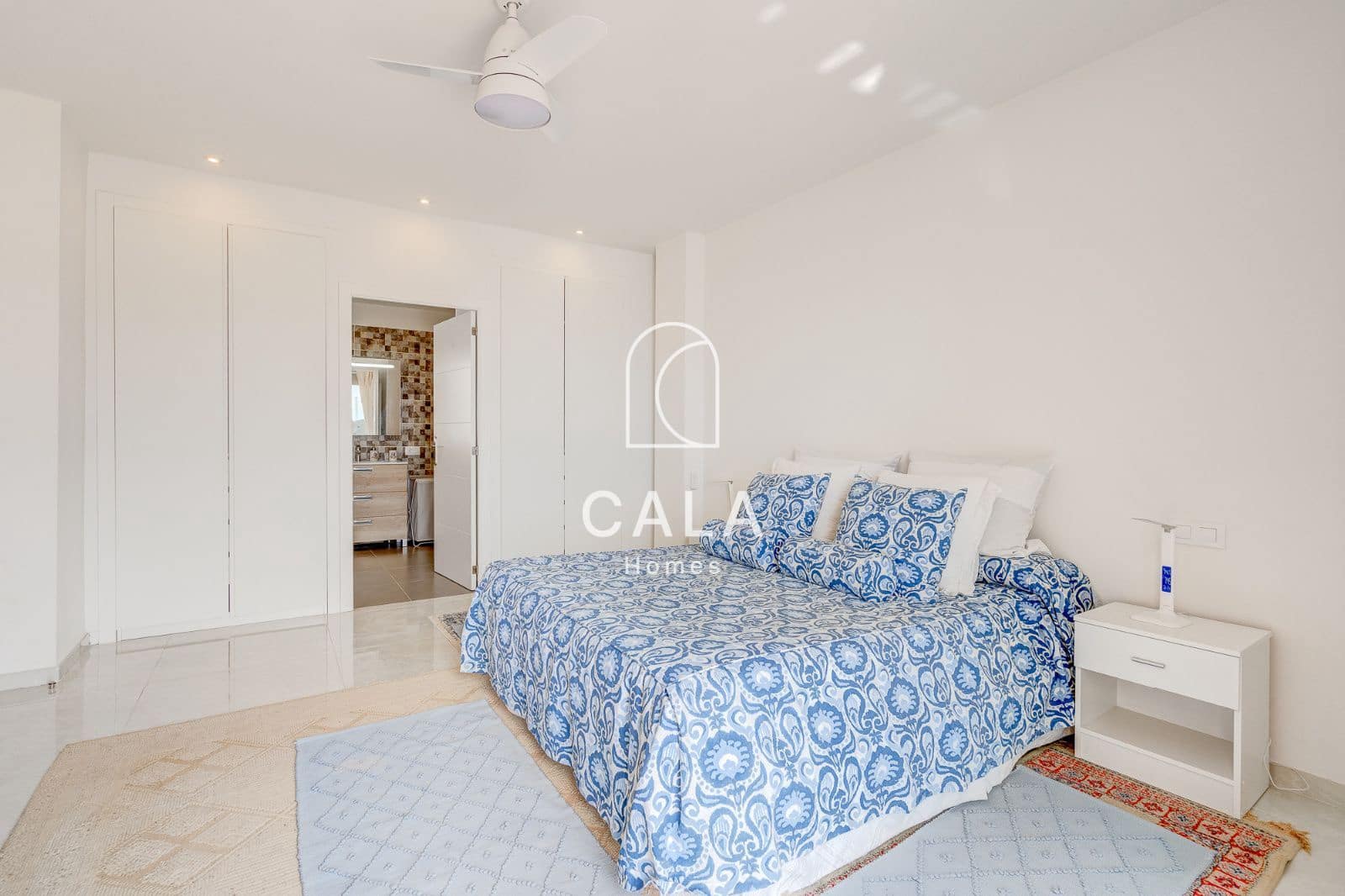 5 chambre Villa/Maison à vendre à Costa Adeje avec piscine garage - 1 800 000 € (Ref: 8439970)