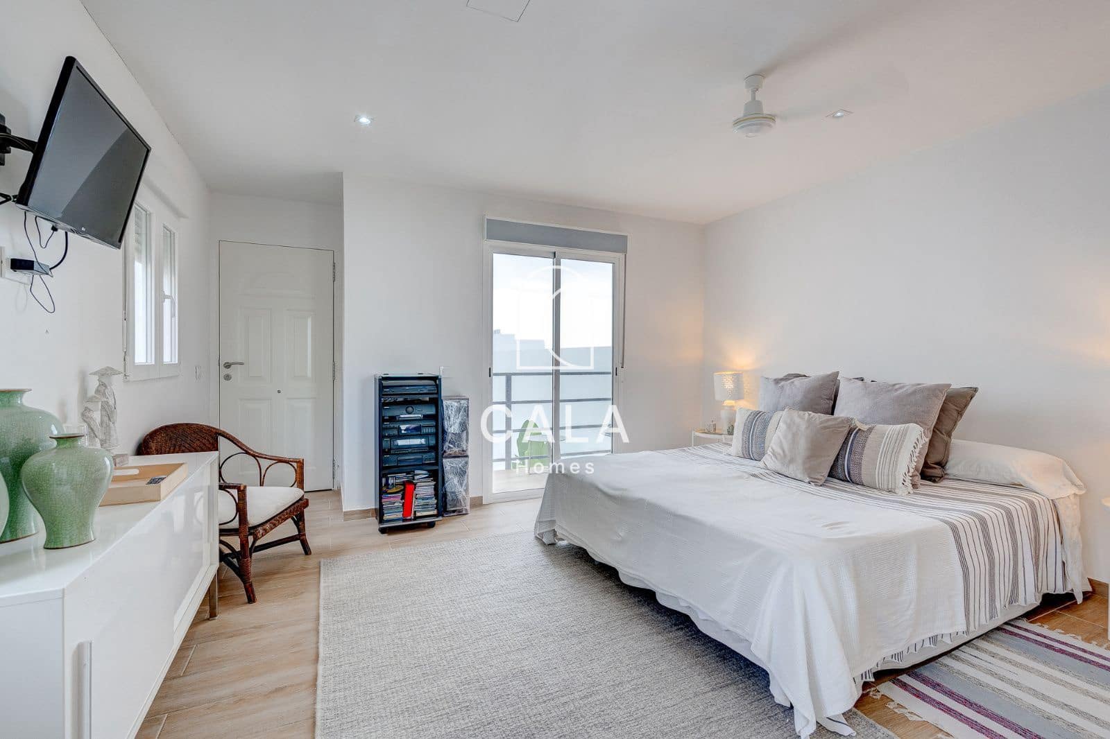5 chambre Villa/Maison à vendre à Costa Adeje avec piscine garage - 1 800 000 € (Ref: 8439970)